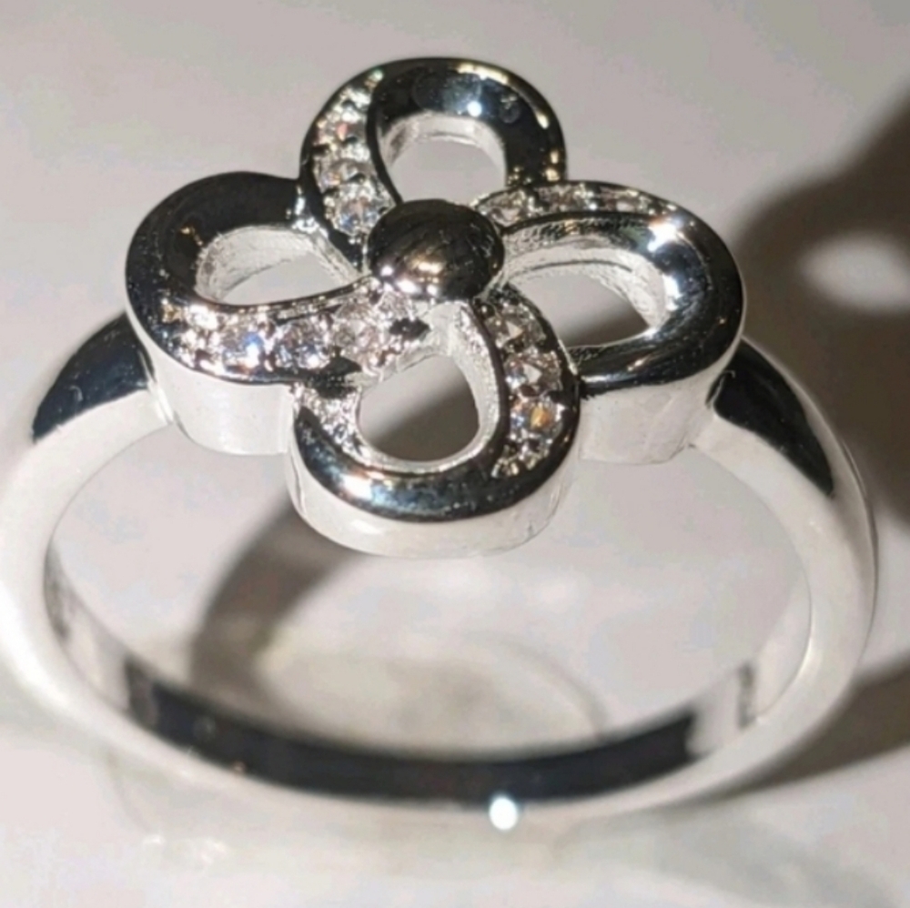 Womens High Quality 925 Sterling silver Moissanite Four Leaf Clover Ring Sz 10